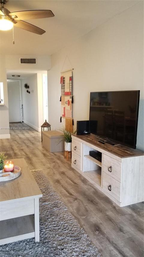 11368 Taft St #11368, Pembroke Pines, FL 33026 photo 7