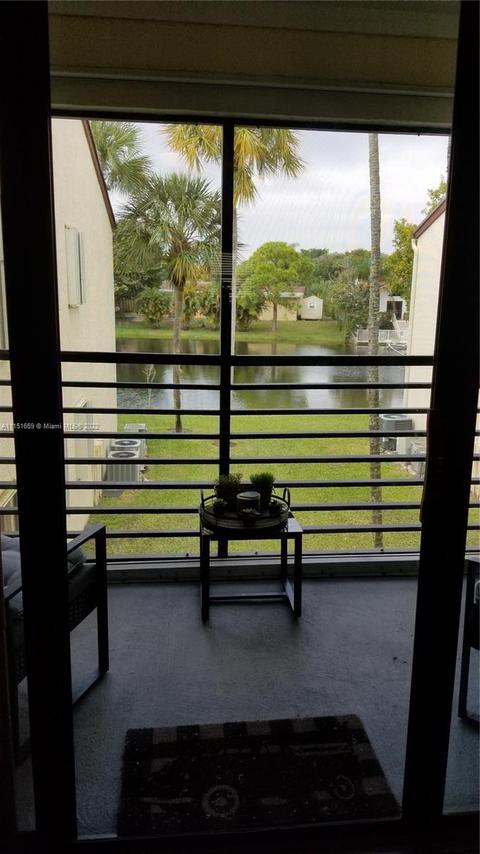 11368 Taft St #11368, Pembroke Pines, FL 33026 photo 6