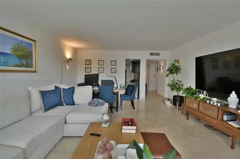 100 Ocean Lane Dr #505, Key Biscayne, FL 33149