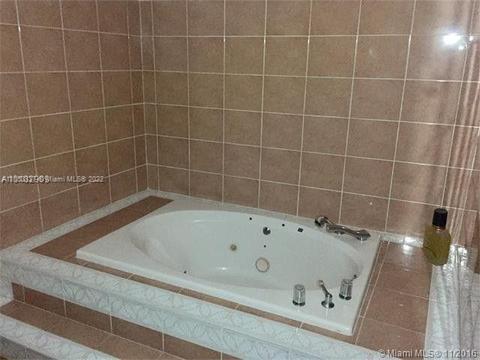 760 E 33rd St, Hialeah, FL 33013 photo 21