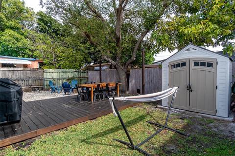 4235 E 9th Ln, Hialeah, FL 33013 photo 34