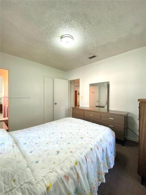 535 E 33rd St, Hialeah, FL 33013 photo 9