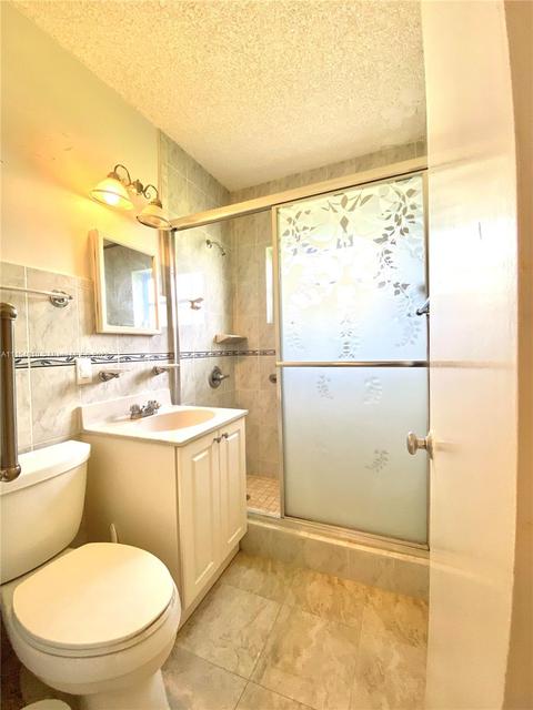 535 E 33rd St, Hialeah, FL 33013 photo 8