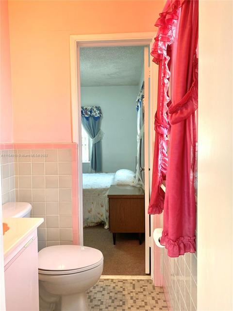 535 E 33rd St, Hialeah, FL 33013 photo 10