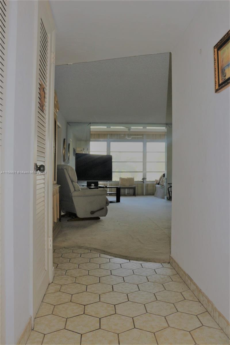  8200 Sunrise Lakes Blvd #201, Sunrise, FL 33322 photo 1