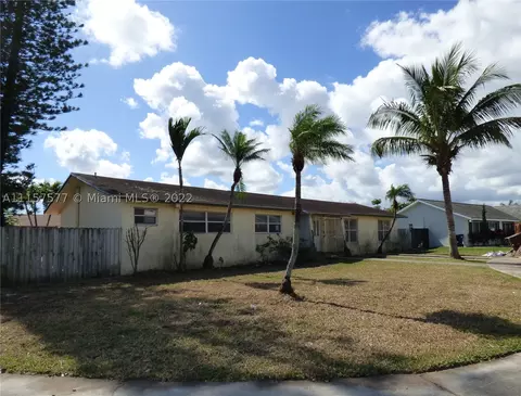 10700 SW 68th St, Miami, FL 33173 photo 1