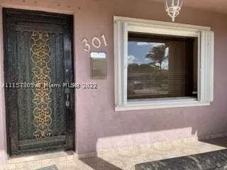 301 E 37th St, Hialeah, FL 33013 photo 1