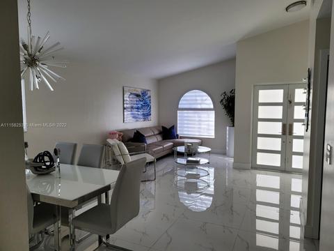 2641 W 68th Pl, Hialeah, FL 33016 photo 1