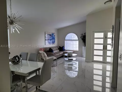 2641 W 68th Pl, Hialeah, FL 33016 photo 1