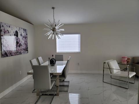2641 W 68th Pl, Hialeah, FL 33016 photo 2
