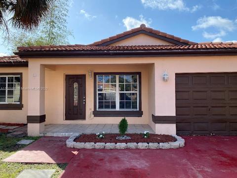 9050 NW 192nd Ter, Hialeah, FL 33018 photo 2