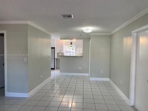 9050 NW 192nd Ter, Hialeah, FL 33018 photo 4