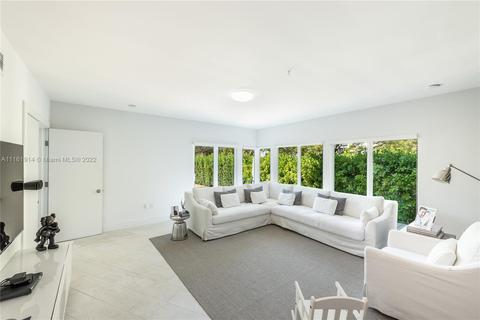 255 Harbor Dr, Key Biscayne, FL 33149 photo 11