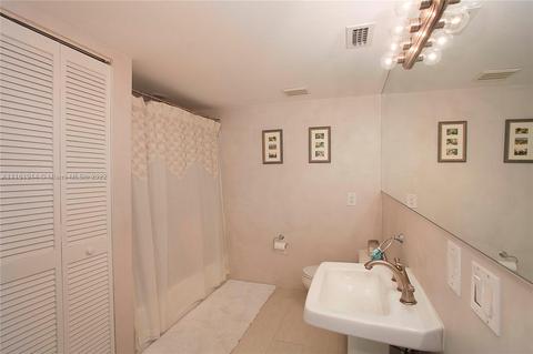 255 Harbor Dr, Key Biscayne, FL 33149 photo 27