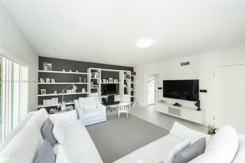 255 Harbor Dr, Key Biscayne, FL 33149 photo 12