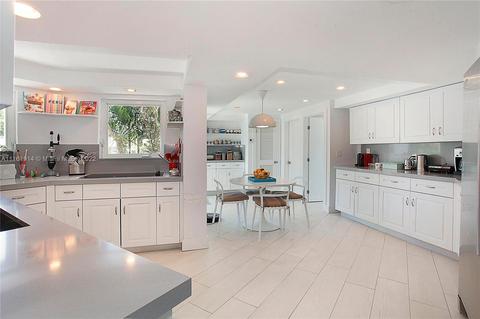 255 Harbor Dr, Key Biscayne, FL 33149 photo 16