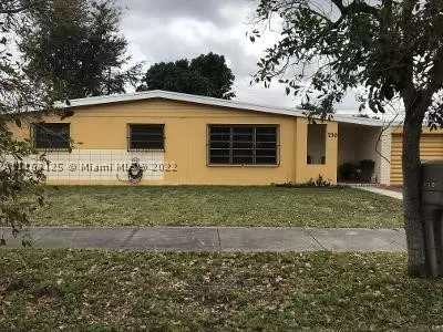 730 W 73rd Pl, Hialeah, FL 33014 photo 1