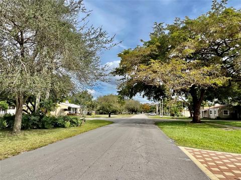 369 Pinecrest Dr, Miami Springs, FL 33166 photo 23
