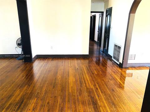565 E 32nd St, Hialeah, FL 33013 photo 18
