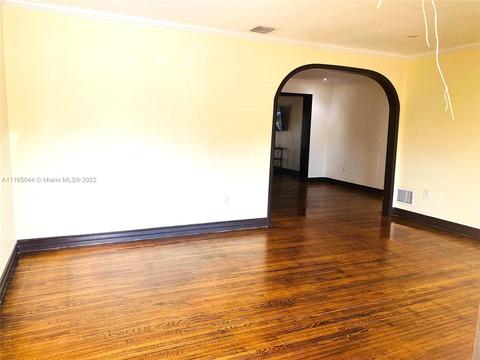 565 E 32nd St, Hialeah, FL 33013 photo 15