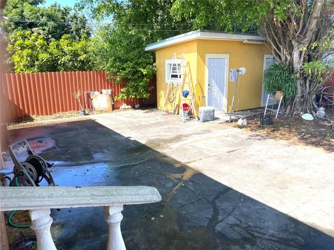 565 E 32nd St, Hialeah, FL 33013 photo 24