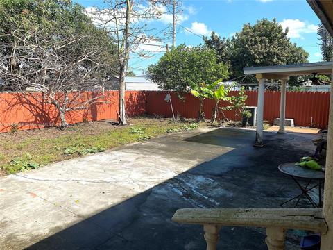 565 E 32nd St, Hialeah, FL 33013 photo 23