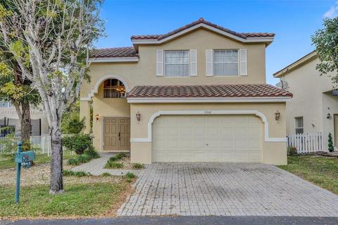 5941 S Sable Cir, Margate, FL 33063 photo 2