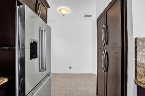 5941 S Sable Cir, Margate, FL 33063 photo 15