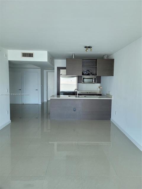 55 SE 6th St #2900, Miami, FL 33131 photo 13