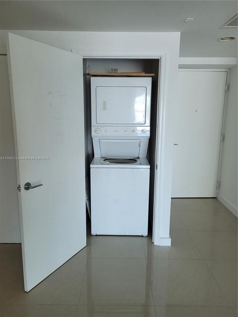 55 SE 6th St #2900, Miami, FL 33131 photo 5