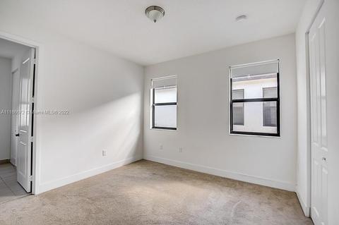 3232 W 98th Pl, Hialeah, FL 33018 photo 23