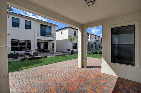 3232 W 98th Pl, Hialeah, FL 33018 photo 29