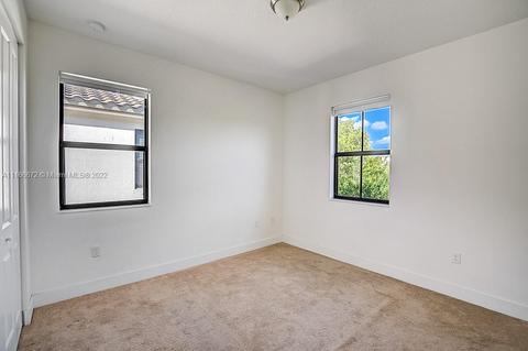 3232 W 98th Pl, Hialeah, FL 33018 photo 18