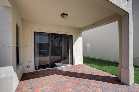 3232 W 98th Pl, Hialeah, FL 33018 photo 30