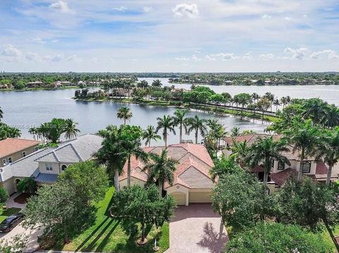 Mariner S Cove Coral Springs Real Estate 12 Homes For Sale In Mariner S Cove Coral Springs Fl Movoto