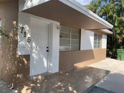 715 E 37th St, Hialeah, FL 33013 photo 1