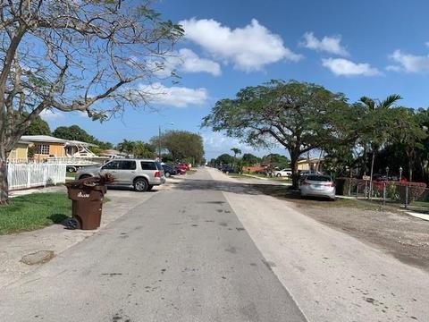 715 E 37th St, Hialeah, FL 33013 photo 17