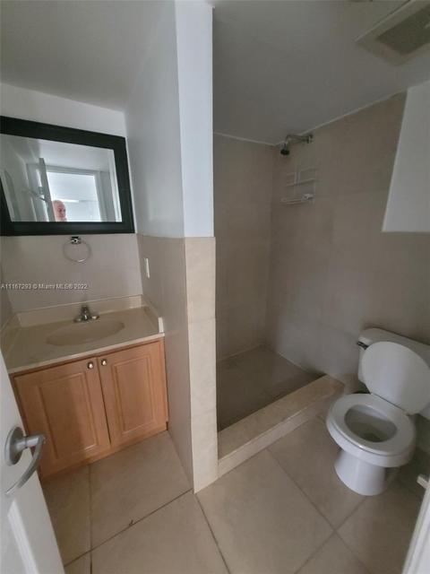 521 E 38th St, Hialeah, FL 33013 photo 11