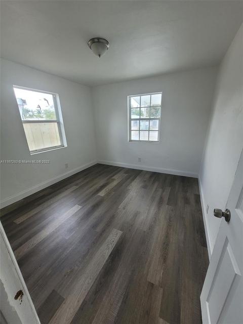 521 E 38th St, Hialeah, FL 33013 photo 7
