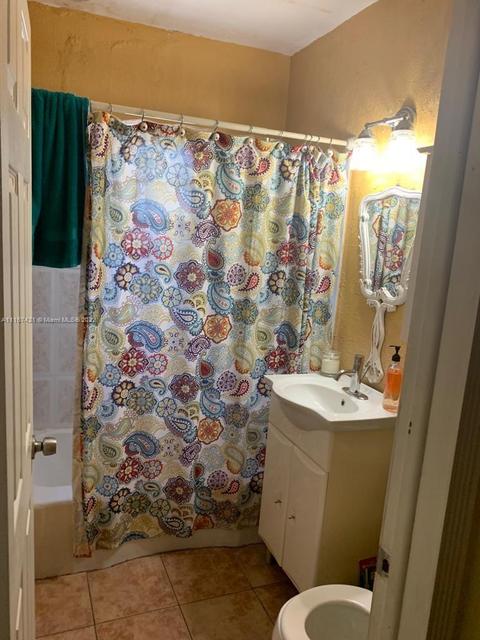 5050 E 8th Ave, Hialeah, FL 33013 photo 8