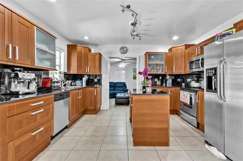 120 E 37th St, Hialeah, FL 33013 photo 9
