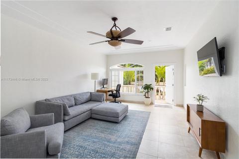 8810 Byron Ave, Surfside, FL 33154 photo 9