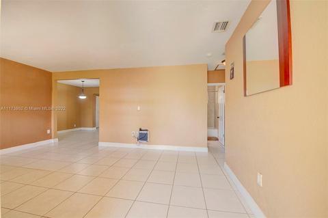 3201 SW 66th Ave, Miramar, FL 33023 photo 5