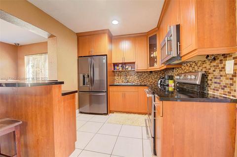 3201 SW 66th Ave, Miramar, FL 33023 photo 15