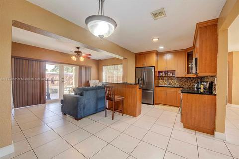 3201 SW 66th Ave, Miramar, FL 33023 photo 11
