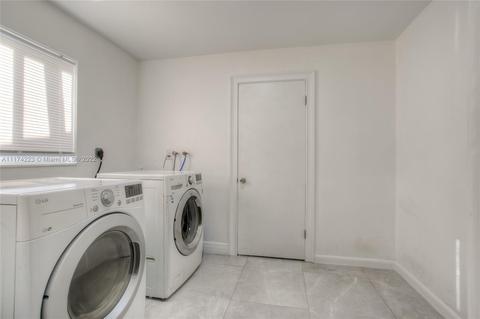 1180 Thrush Ave, Miami Springs, FL 33166 photo 15