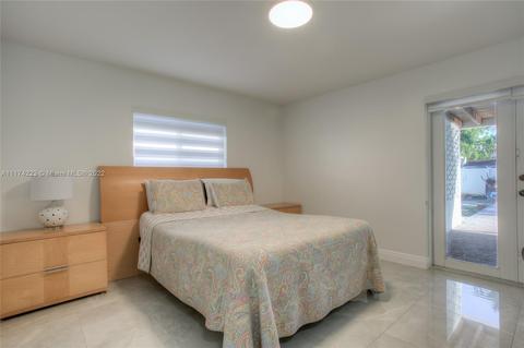 1180 Thrush Ave, Miami Springs, FL 33166 photo 7