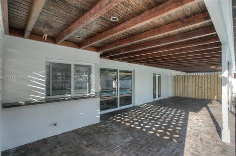 1180 Thrush Ave, Miami Springs, FL 33166 photo 11