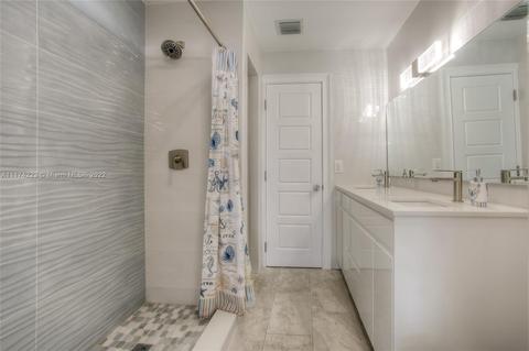 1180 Thrush Ave, Miami Springs, FL 33166 photo 12
