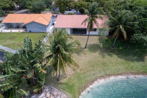 14962 Rednock Ln, Miami Lakes, FL 33016 photo 6